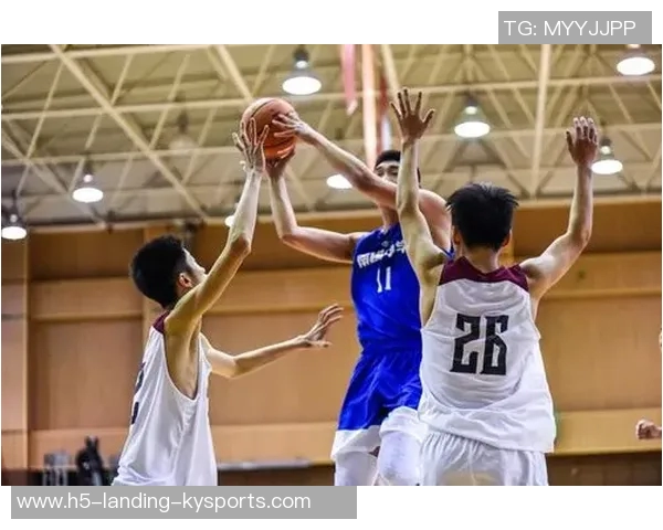 篮球明星初中成长之路揭秘从校园到职业的奋斗与荣耀